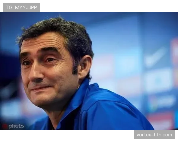 《巴尔韦德纪录片》展示足球背后的故事与传奇，值得关注的足球文化探索。