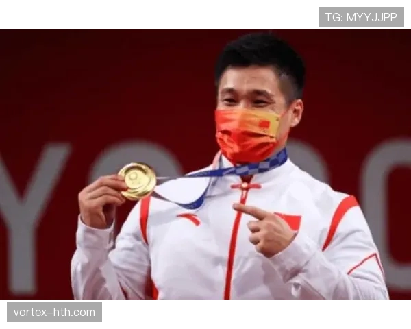 吕小军今儿真不像话，一身运动员气质被豪车包围得跟出门逛街似的！