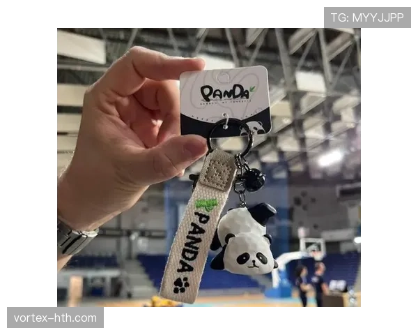 丁霞家的冰箱里塞满了蛋白粉，连饮料都得排队等位置